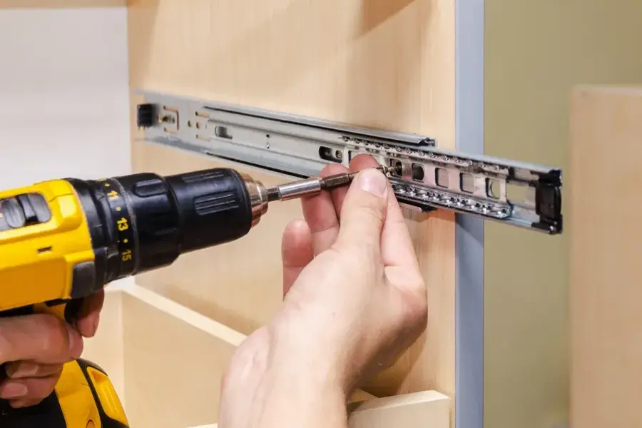 How Cabinet Installation Improves Bathroom Organization in Oakland, CA